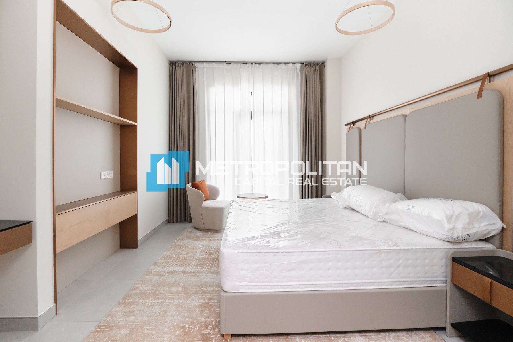 1BR | Near to the Sea, Boulevard View | Vacant