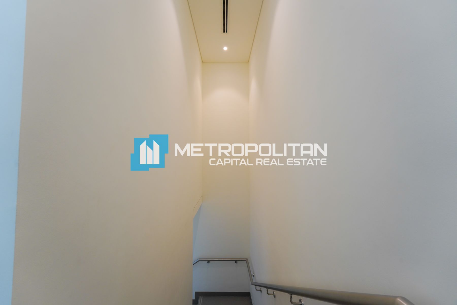 Single Row | 2BR w/ Balcony | Convenient Location