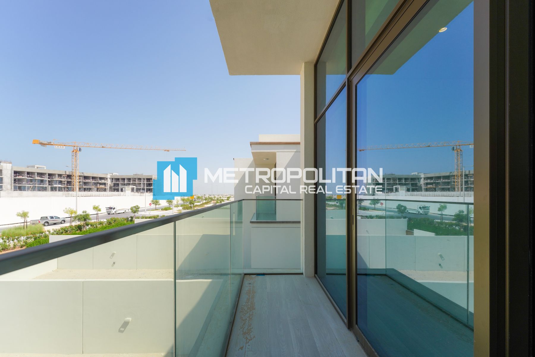 Single Row | 2BR w/ Balcony | Convenient Location