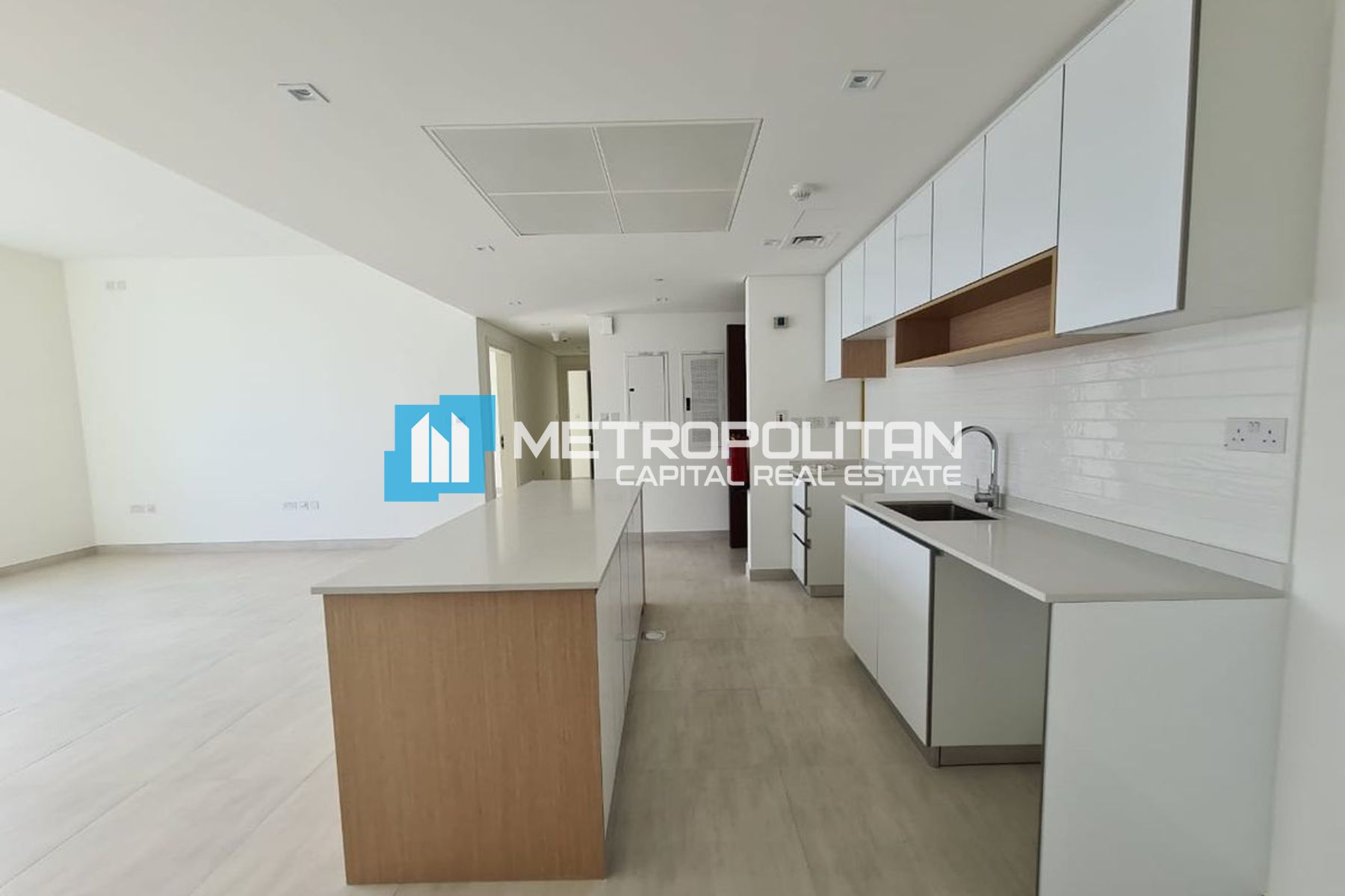 3BR Corner Unit | Canal View | Balcony | Big Size