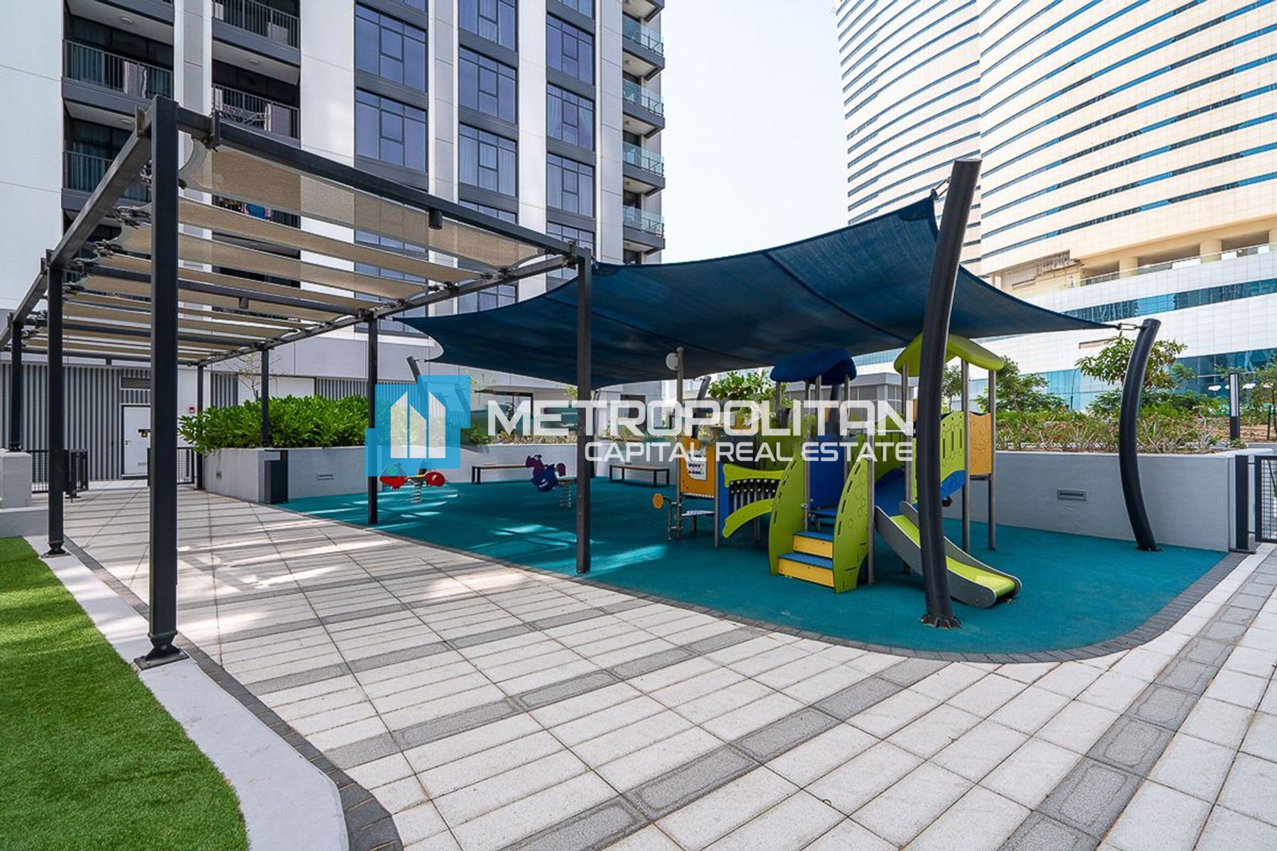 3BR Corner Unit | Canal View | Balcony | Big Size