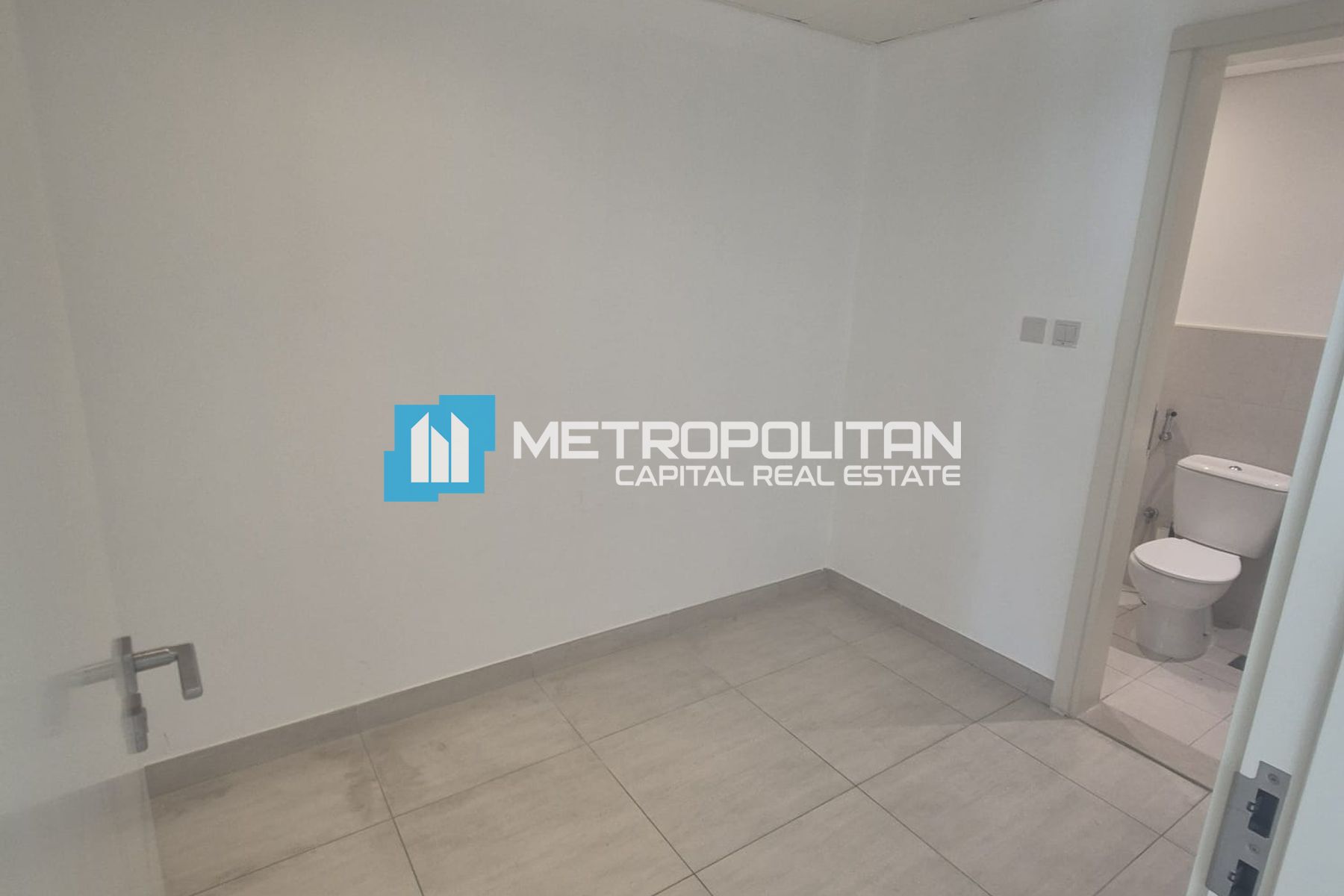 3BR Corner Unit | Canal View | Balcony | Big Size