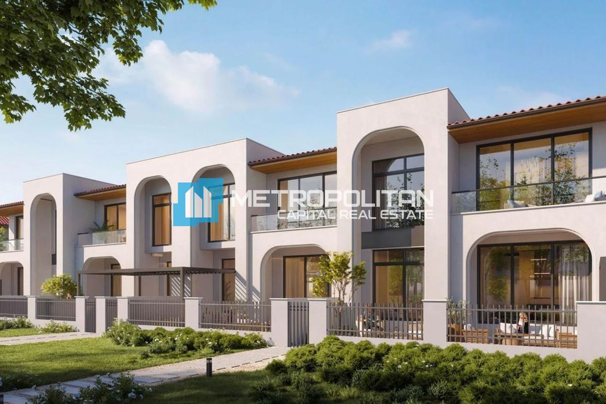PRIME LOCATION | MID 4BR | SINGLE ROW | PARK VIEW