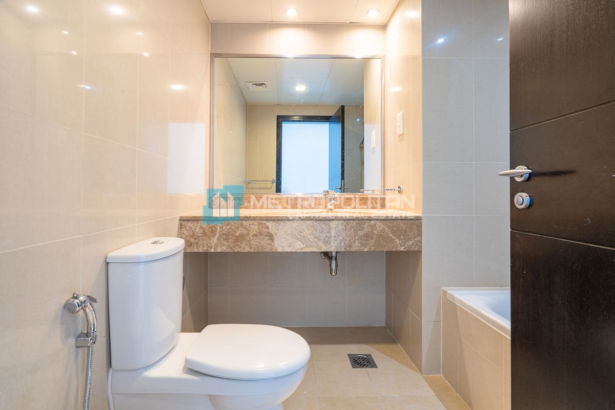 Spacious 3BR+M| High Floor| Vacant | Mangrove View