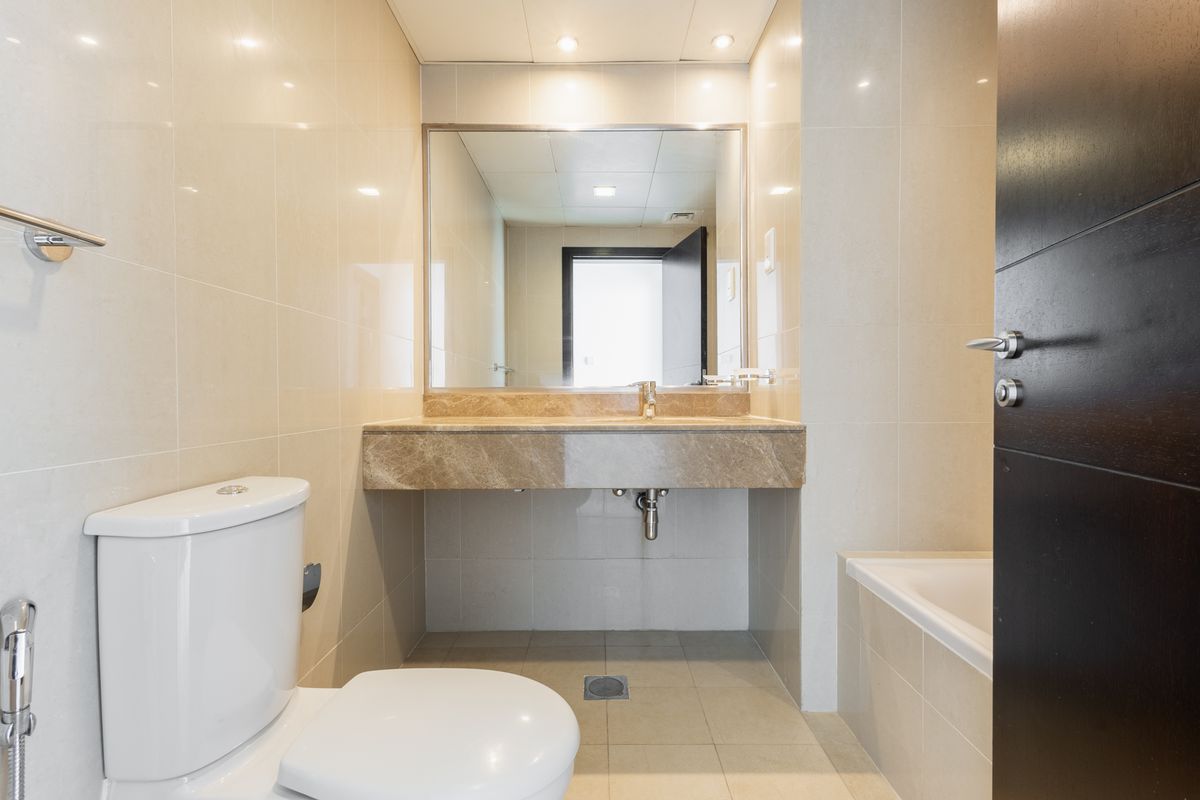 Spacious 3BR+M| High Floor| Vacant | Mangrove View