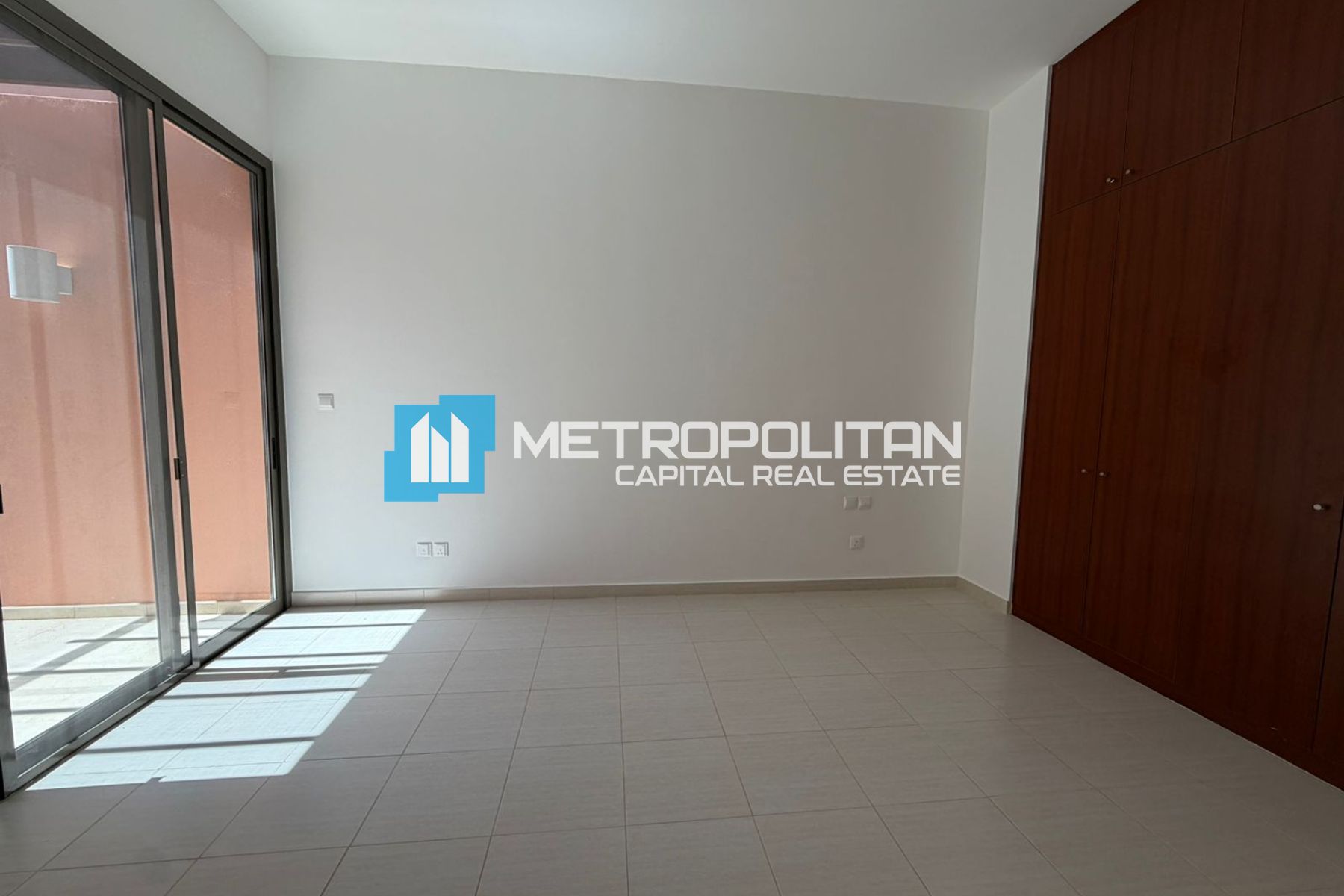 Hot Deal| Huge Plot |Free Maintenance & SC |Vacant