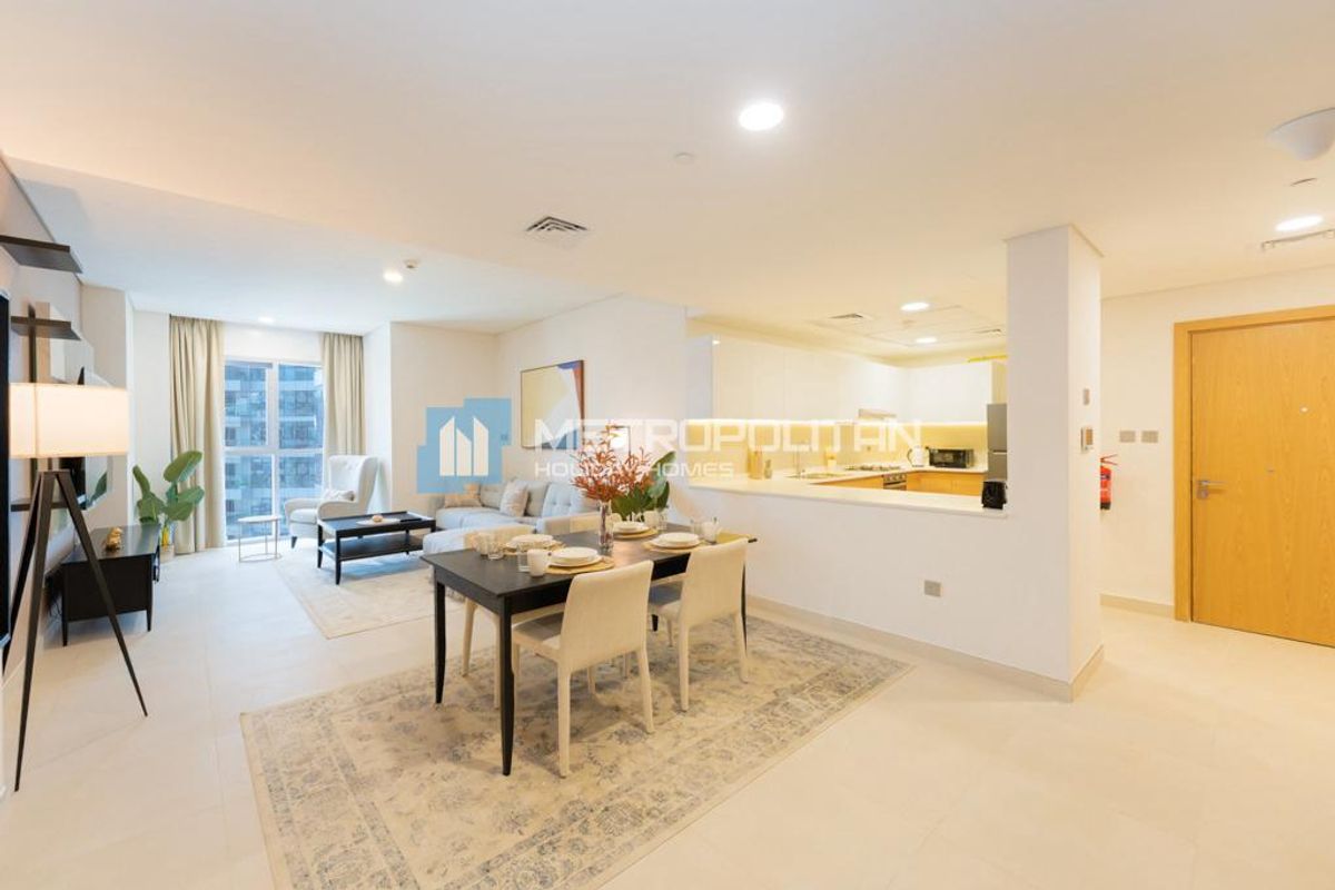 Huge Layout | 1BR w/ Balcony | Ready to Move