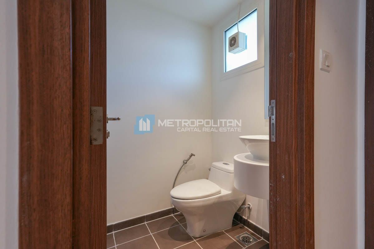 3BR with M Townhouse | Private Garden | Big Plot
