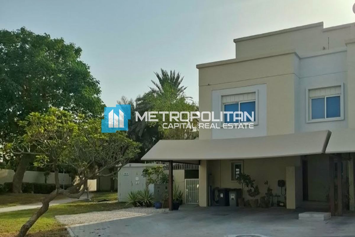 5BR Villa for Sale in Arabian Style, Al Reef - MCS-50192