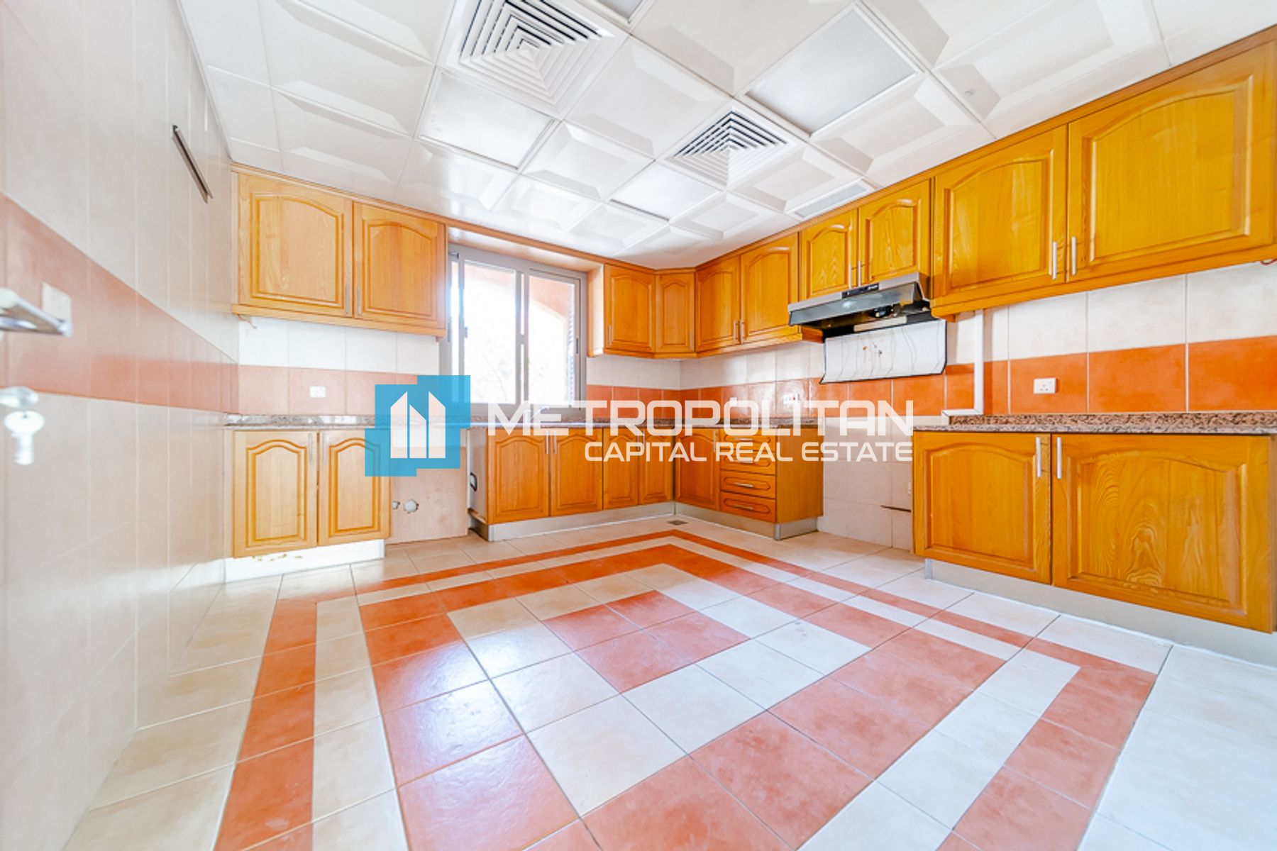 Vacant | Well Maintained 4BR+M | Great Community