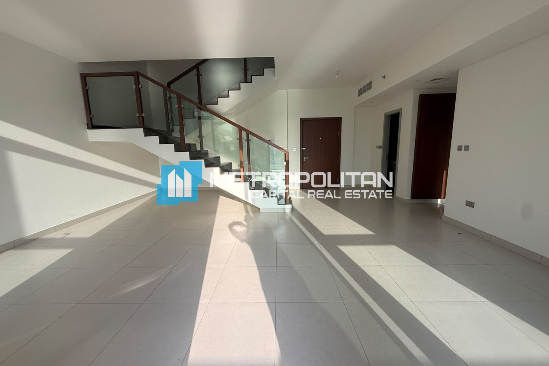 Duplex 3BR | Full Canal View | Ready to Move
