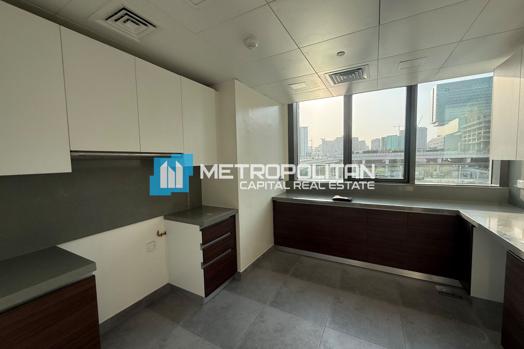 Duplex 3BR | Full Canal View | Ready to Move