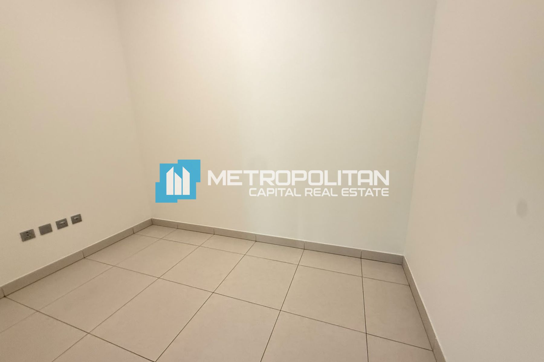 Canal View | Ready to Move 2BR | Prime Location