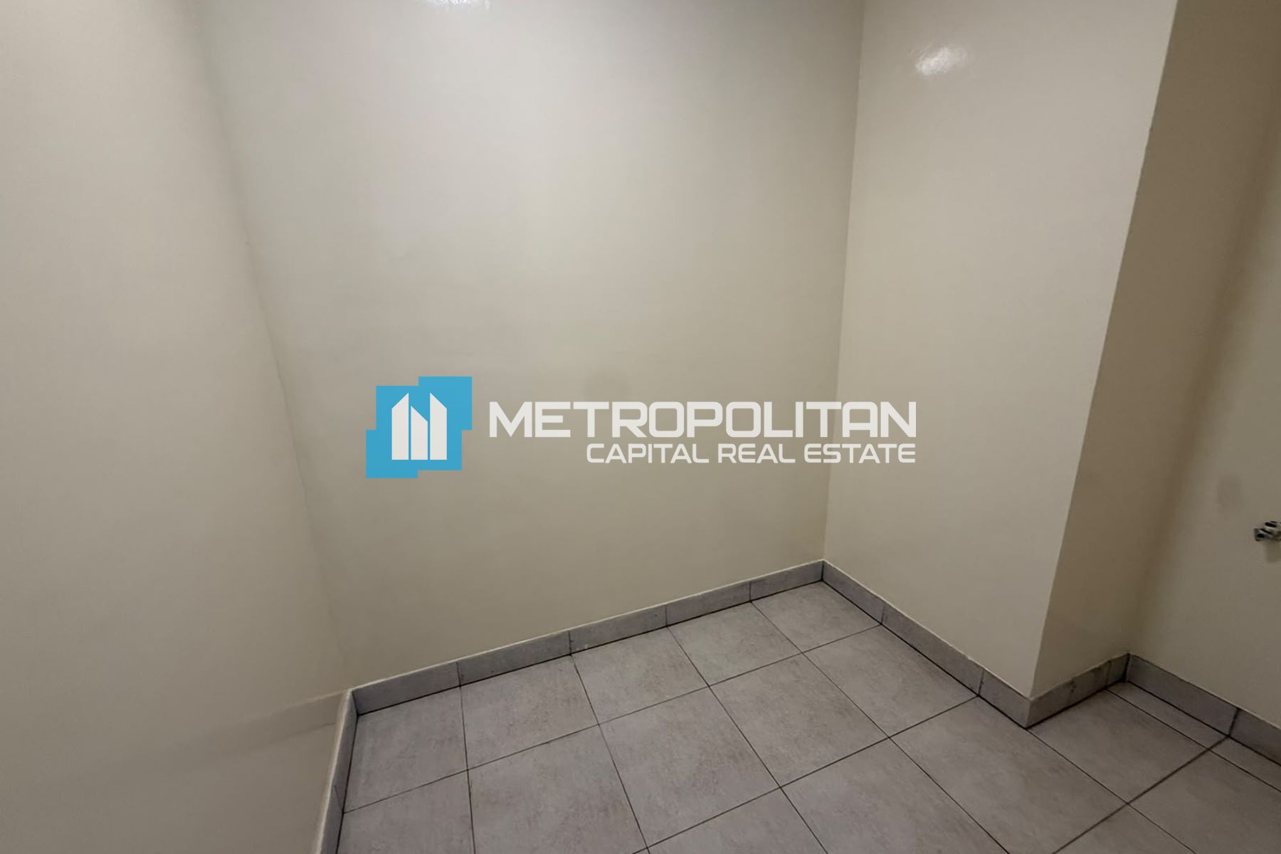 Canal View | Ready to Move 2BR | Prime Location