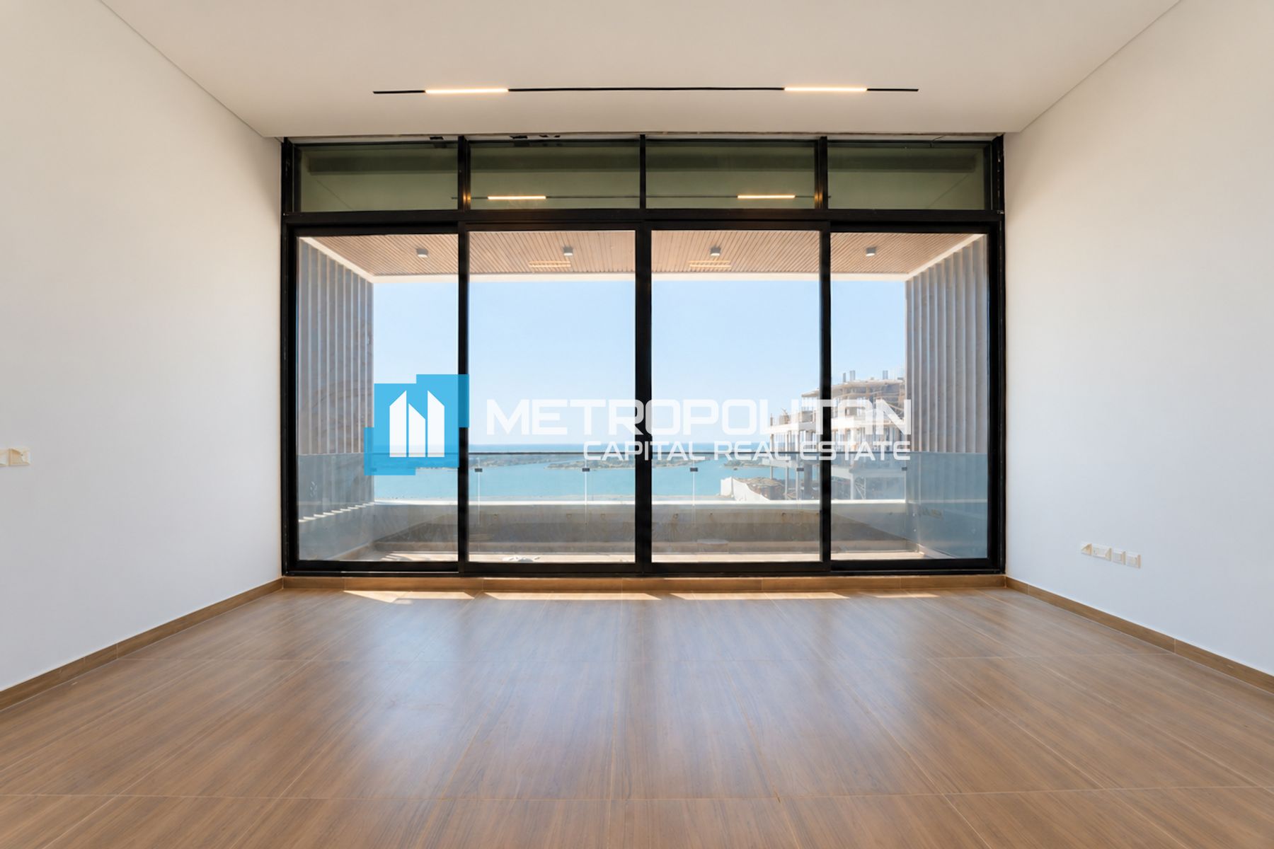 Canal View | Single Row |Private Pool |Driver Room