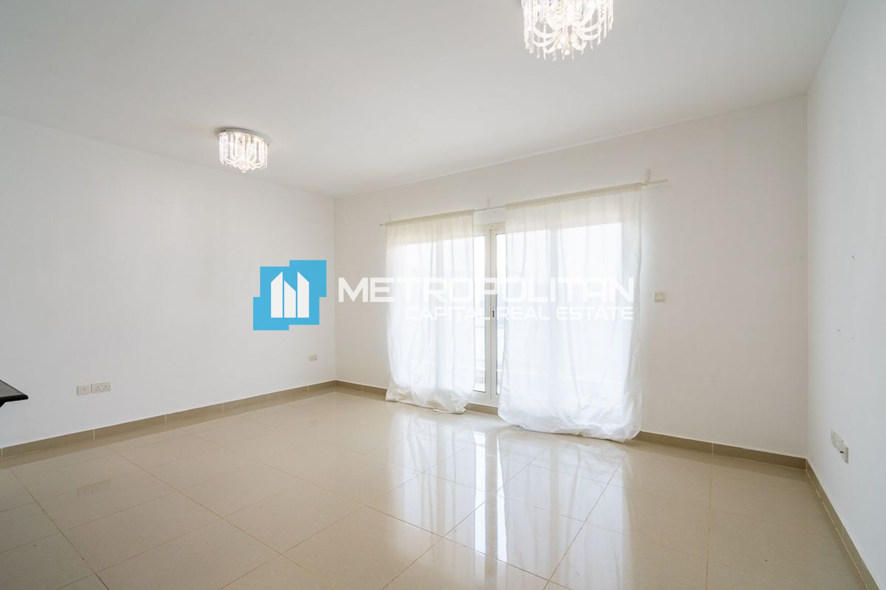 Spacious 1 BR w/ Balcony | Vacant Unit | City View