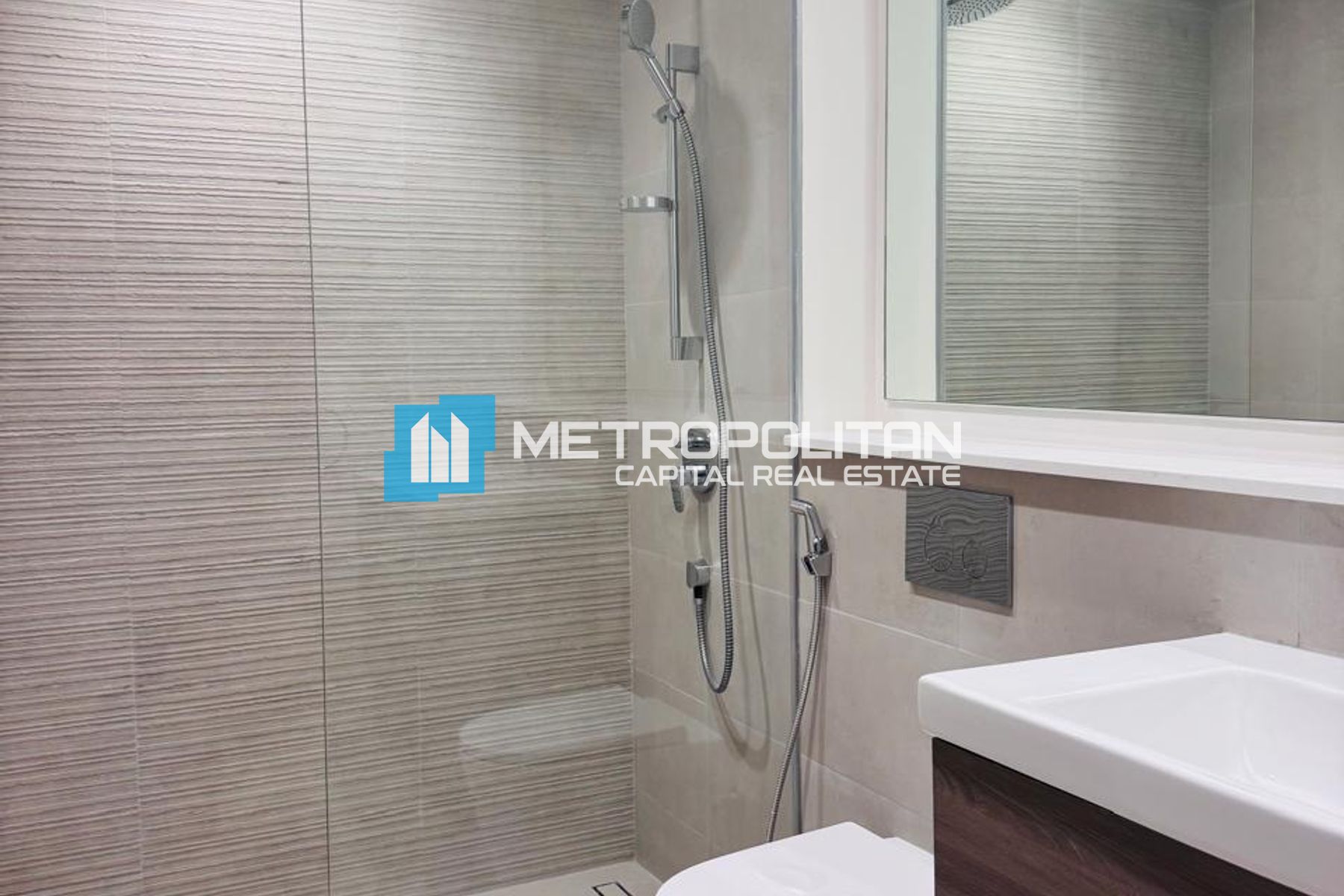 Golf and Pool View | High Floor | Nearby Amenities