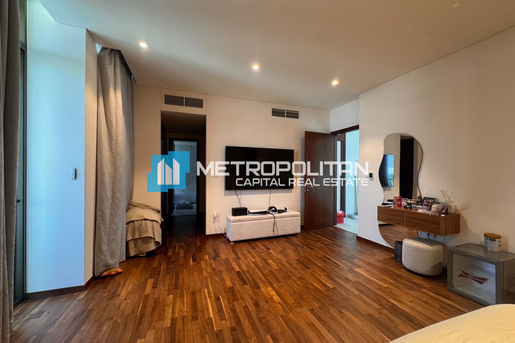 Prime Location | Single Row | 4 BR with Maids
