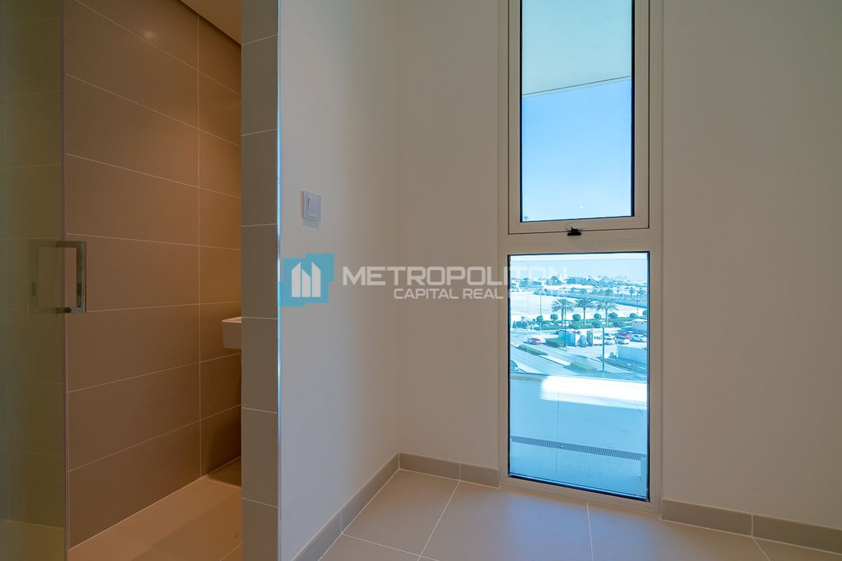 High End 3BR+Maids | Balcony | Beachfront Living