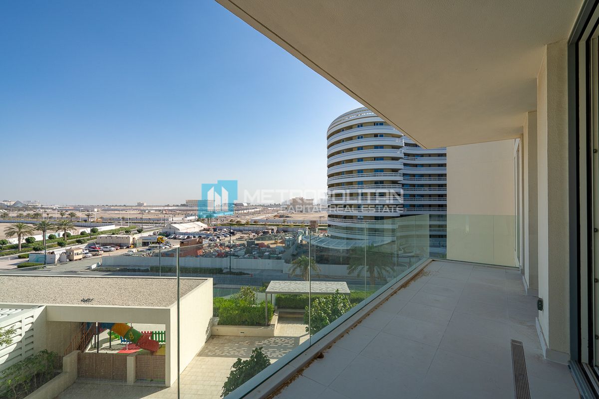 High End 3BR+Maids | Balcony | Beachfront Living