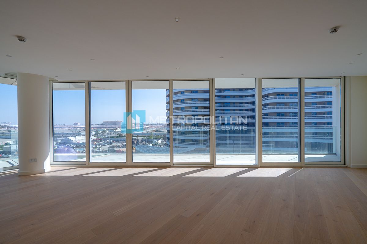 High End 3BR+Maids | Balcony | Beachfront Living