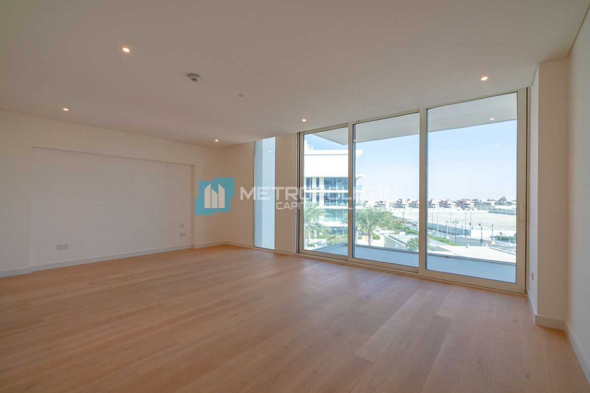 High End 3BR+Maids | Balcony | Beachfront Living