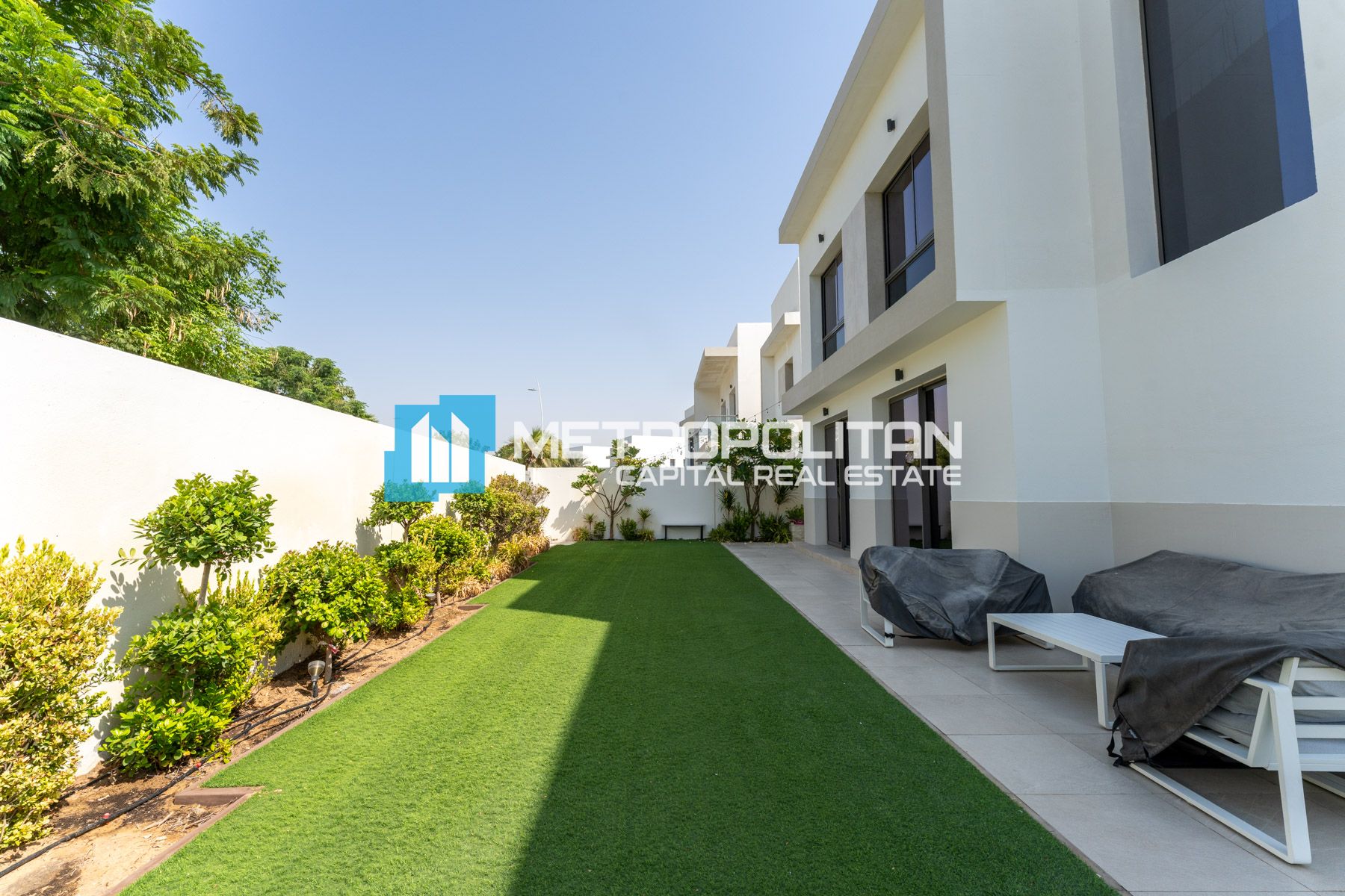 Single Row | Corner Unit | Second Row to the Golf