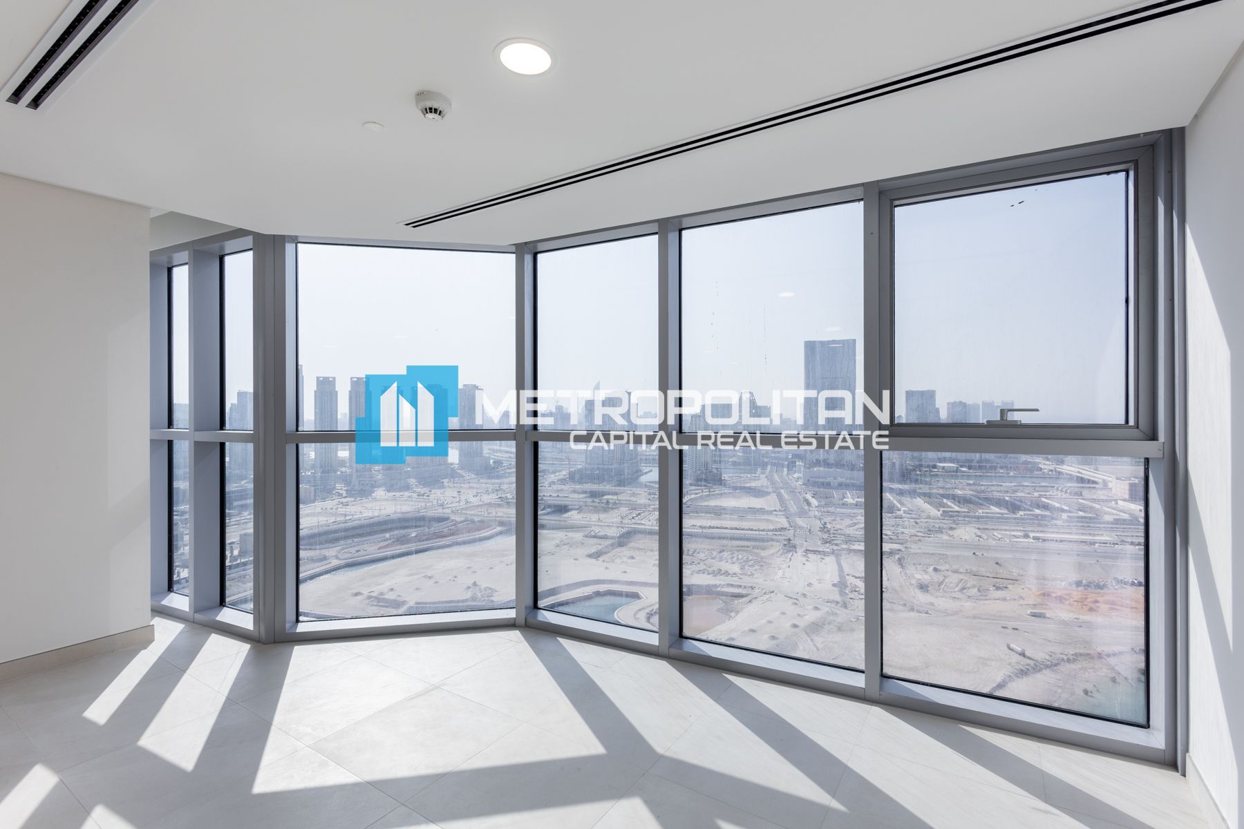 Beautiful 3BR+M | High Floor | Vacant | Full Canal
