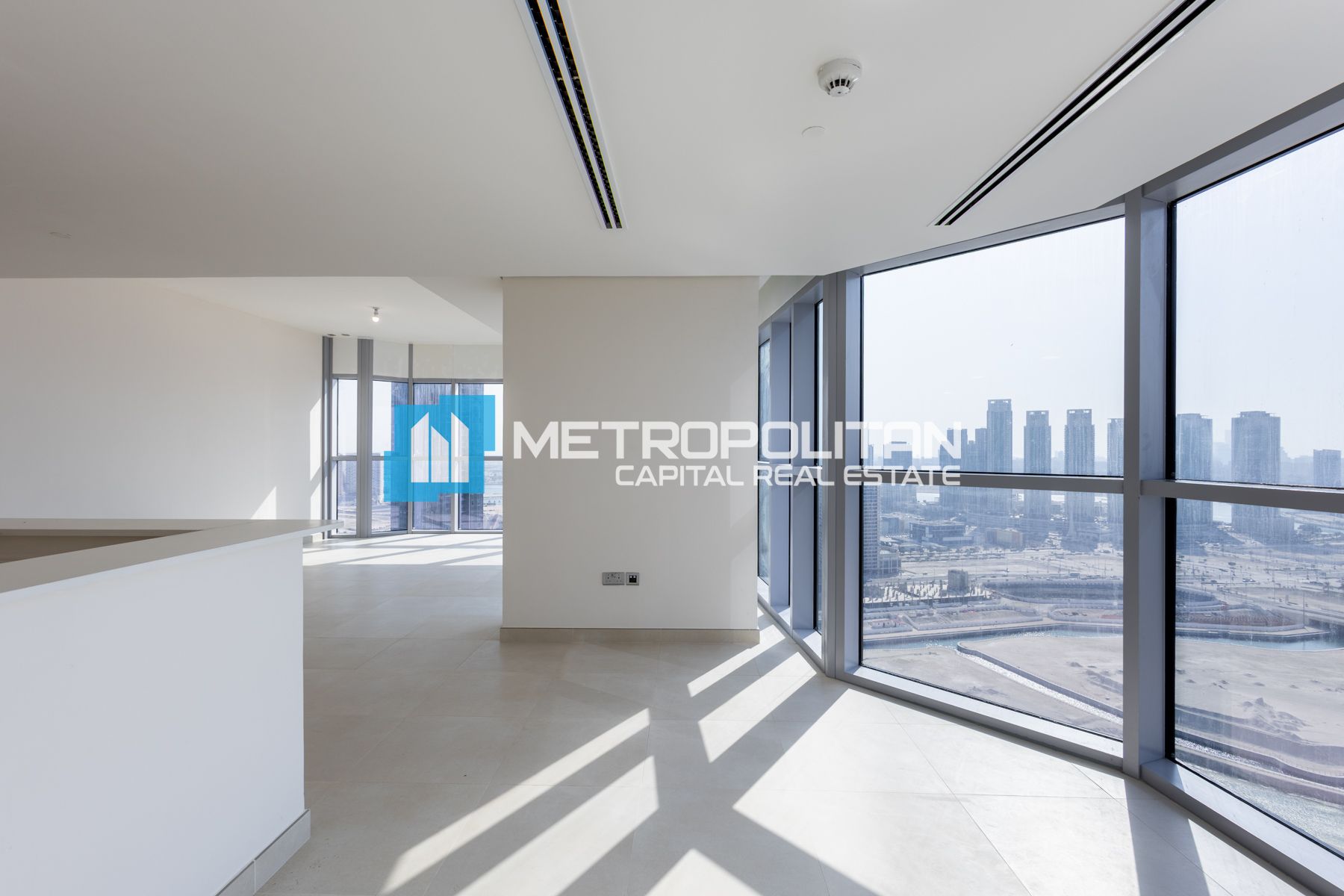 Beautiful 3BR+M | High Floor | Vacant | Full Canal