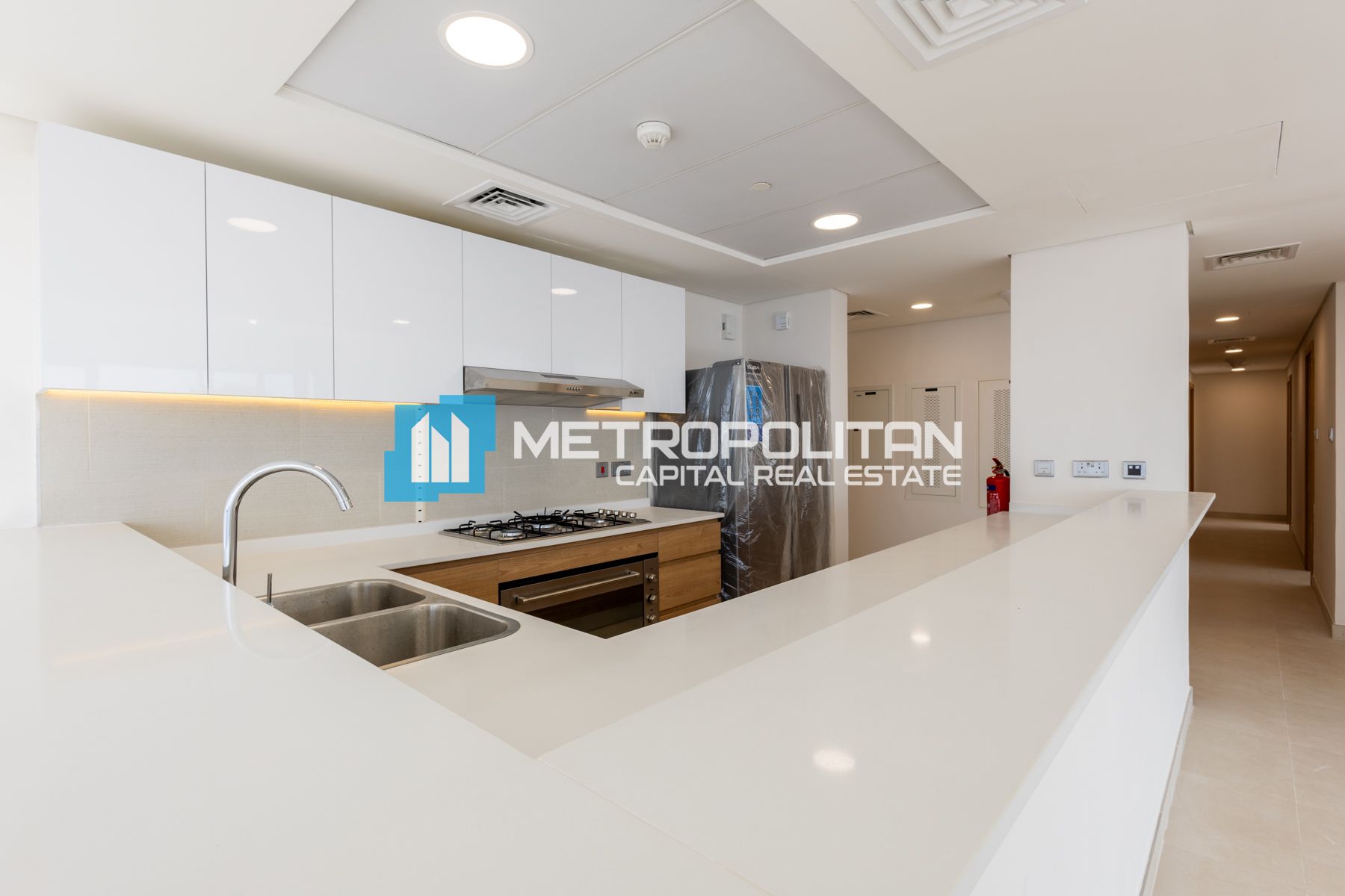 Beautiful 3BR+M | High Floor | Vacant | Full Canal