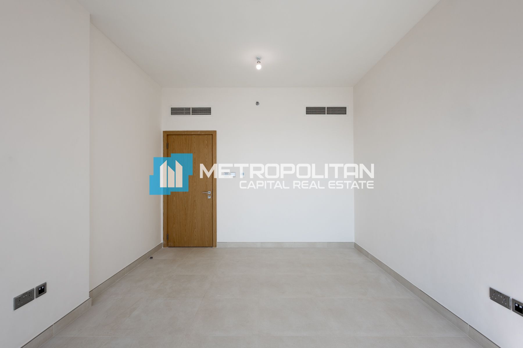 Beautiful 3BR+M | High Floor | Vacant | Full Canal
