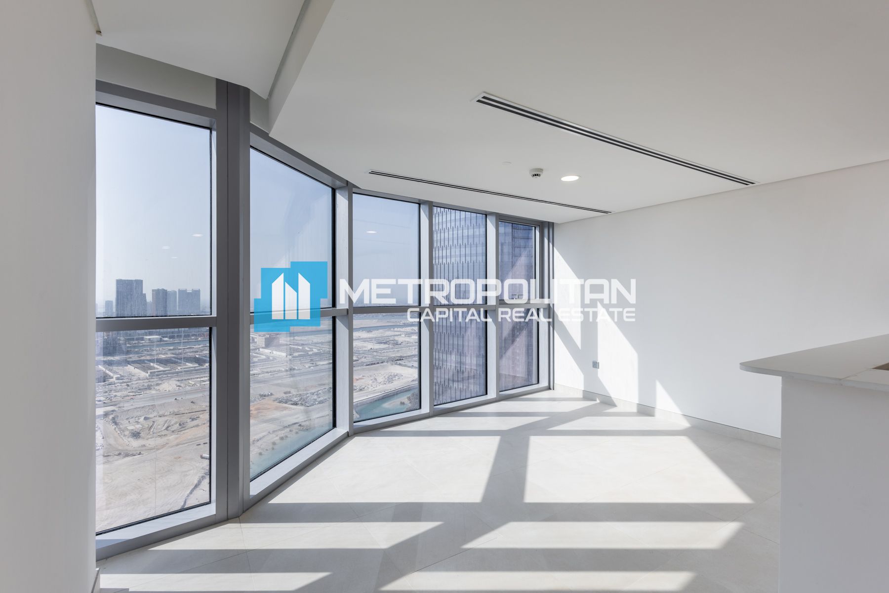 Beautiful 3BR+M | High Floor | Vacant | Full Canal