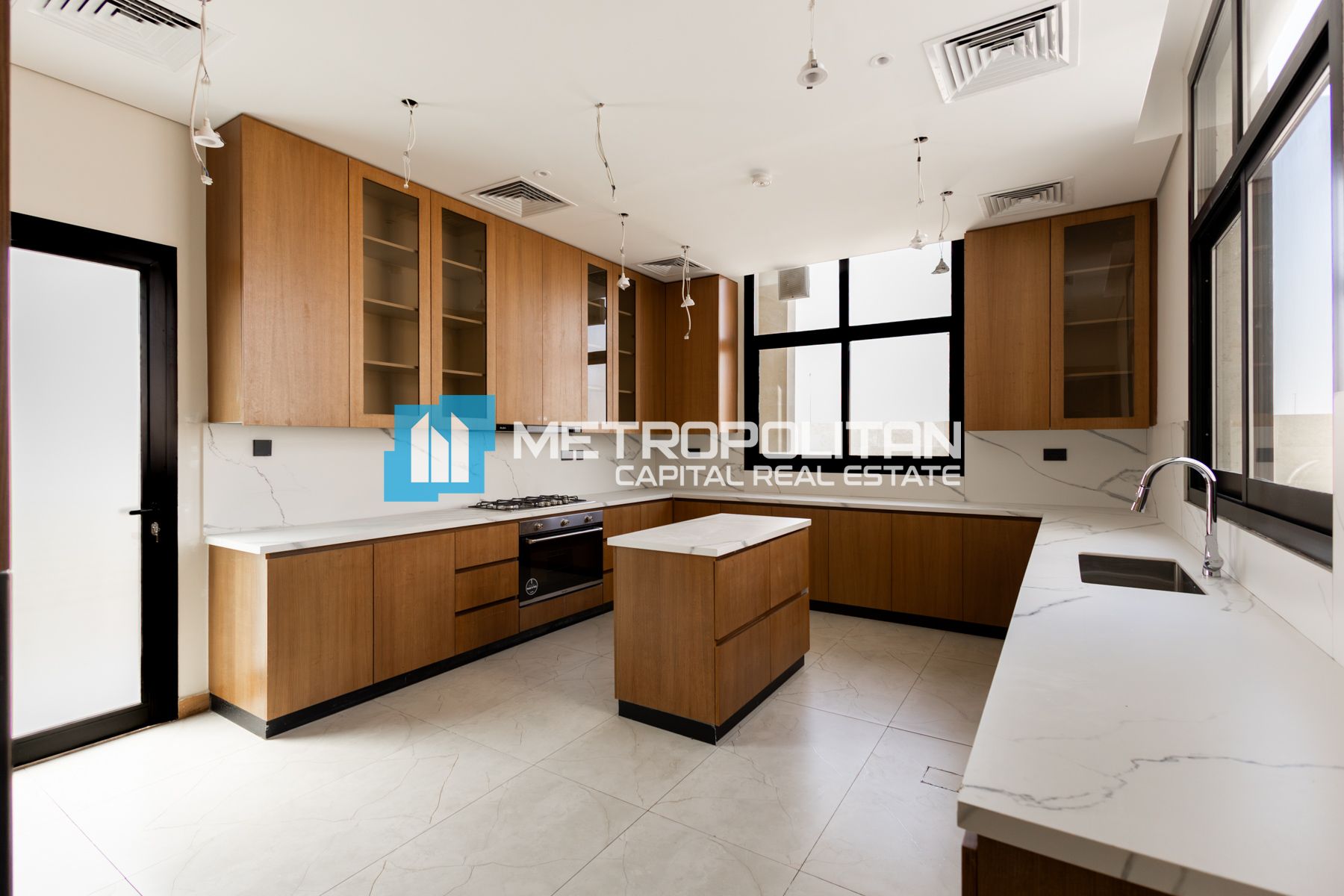 Prime Location | Closed Kitchen | Vacant villa