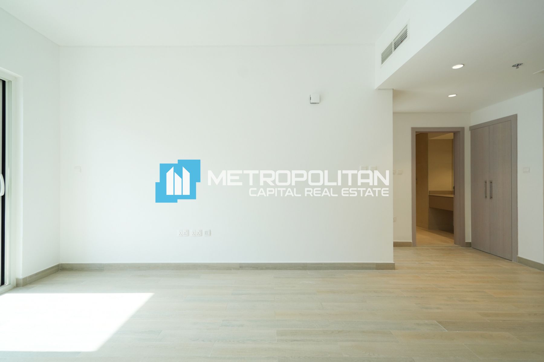 1BR Apartment for Sale in Waters Edge, Yas Island - MCS-50505