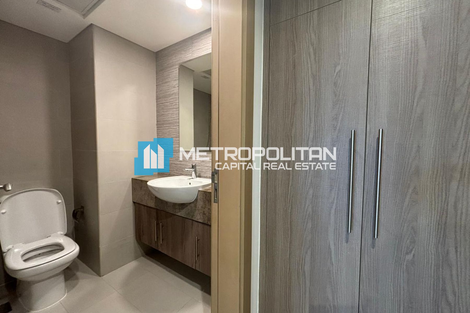 HOT DEAL | 2BHK HIGH FLOOR | SEA VIEWS | CORNER