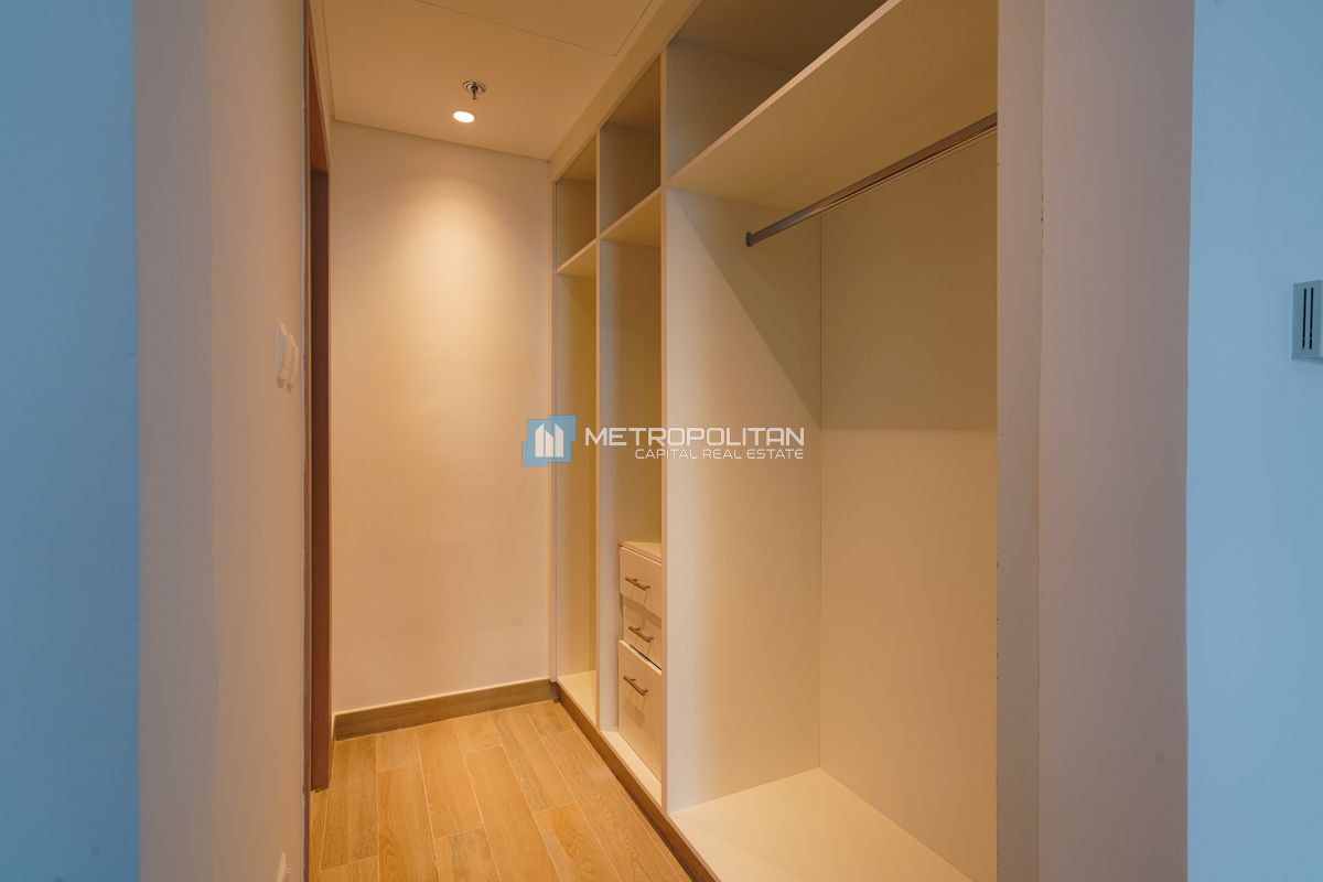 Hot Deal 3BR w/ Maids | Community View | Vacant