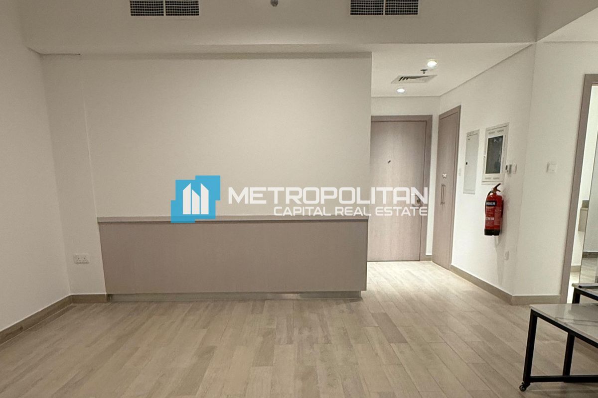 Hot Deal 3BR w/ Maids | Community View | Vacant