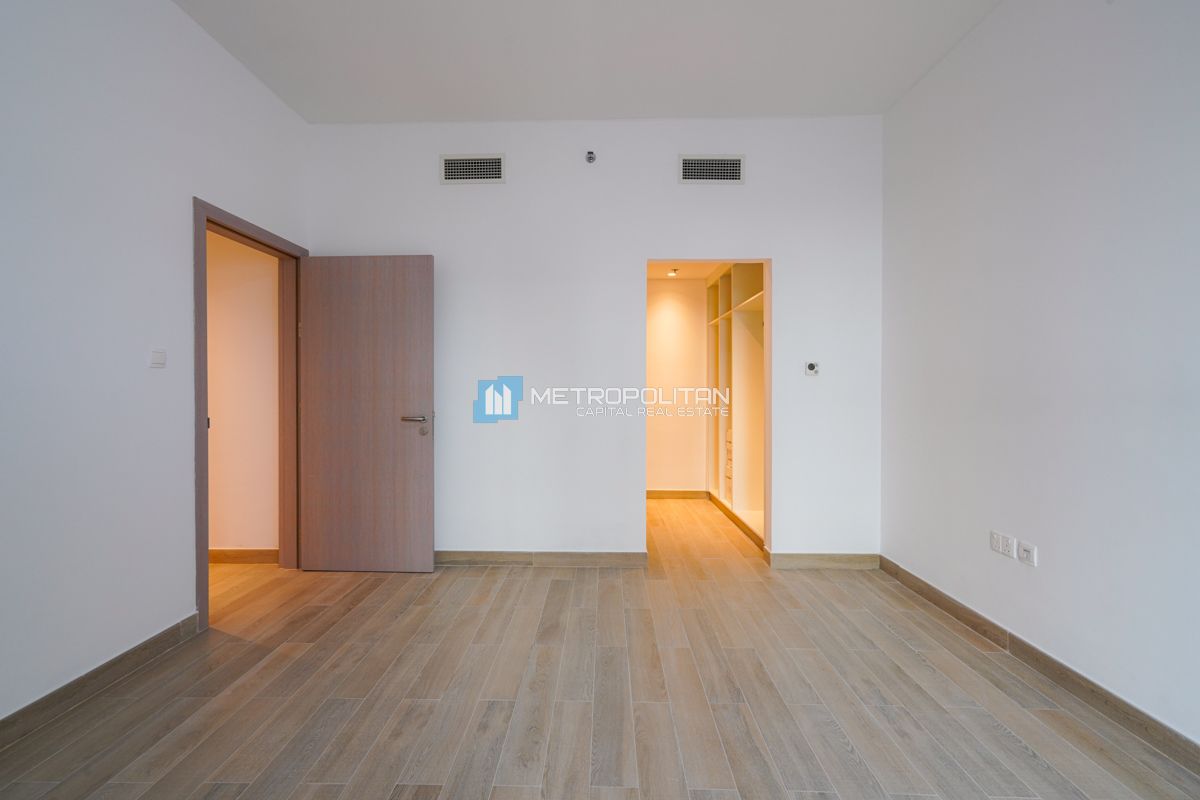 Hot Deal 3BR w/ Maids | Community View | Vacant