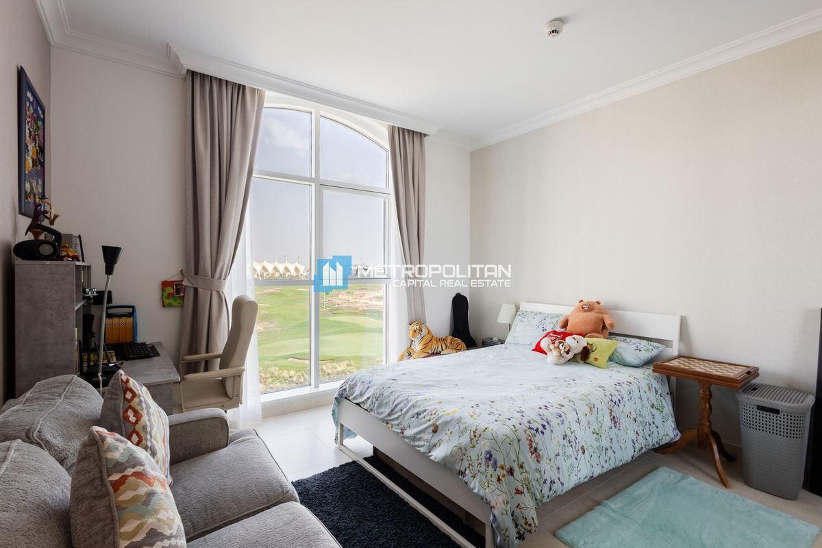 Golf & Mangrove View | 2 Balconies | Big Layout