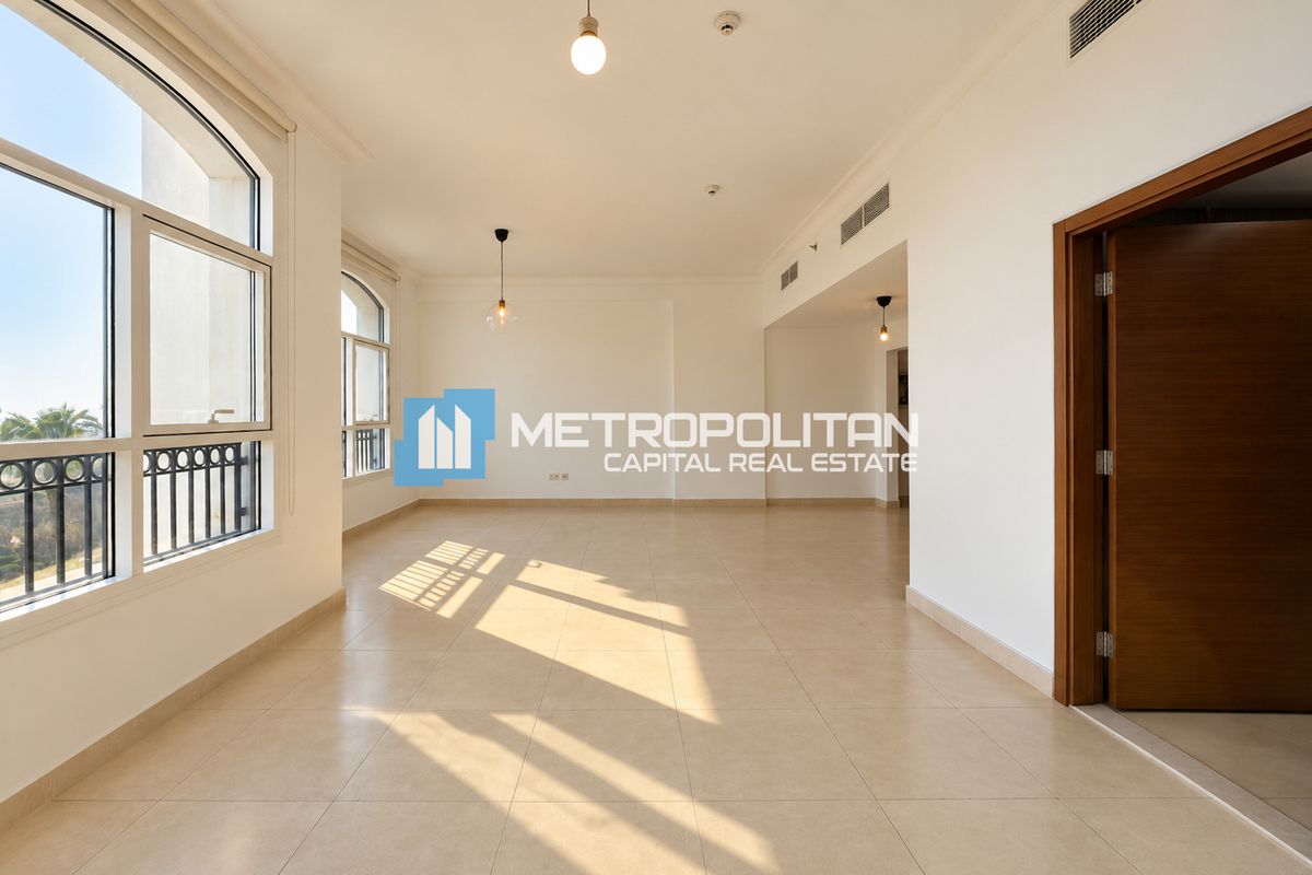 Golf & Mangrove View | 2 Balconies | Big Layout