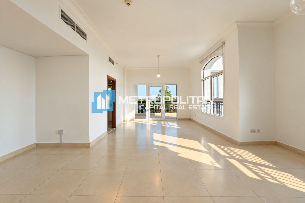 Golf & Mangrove View | 2 Balconies | Big Layout