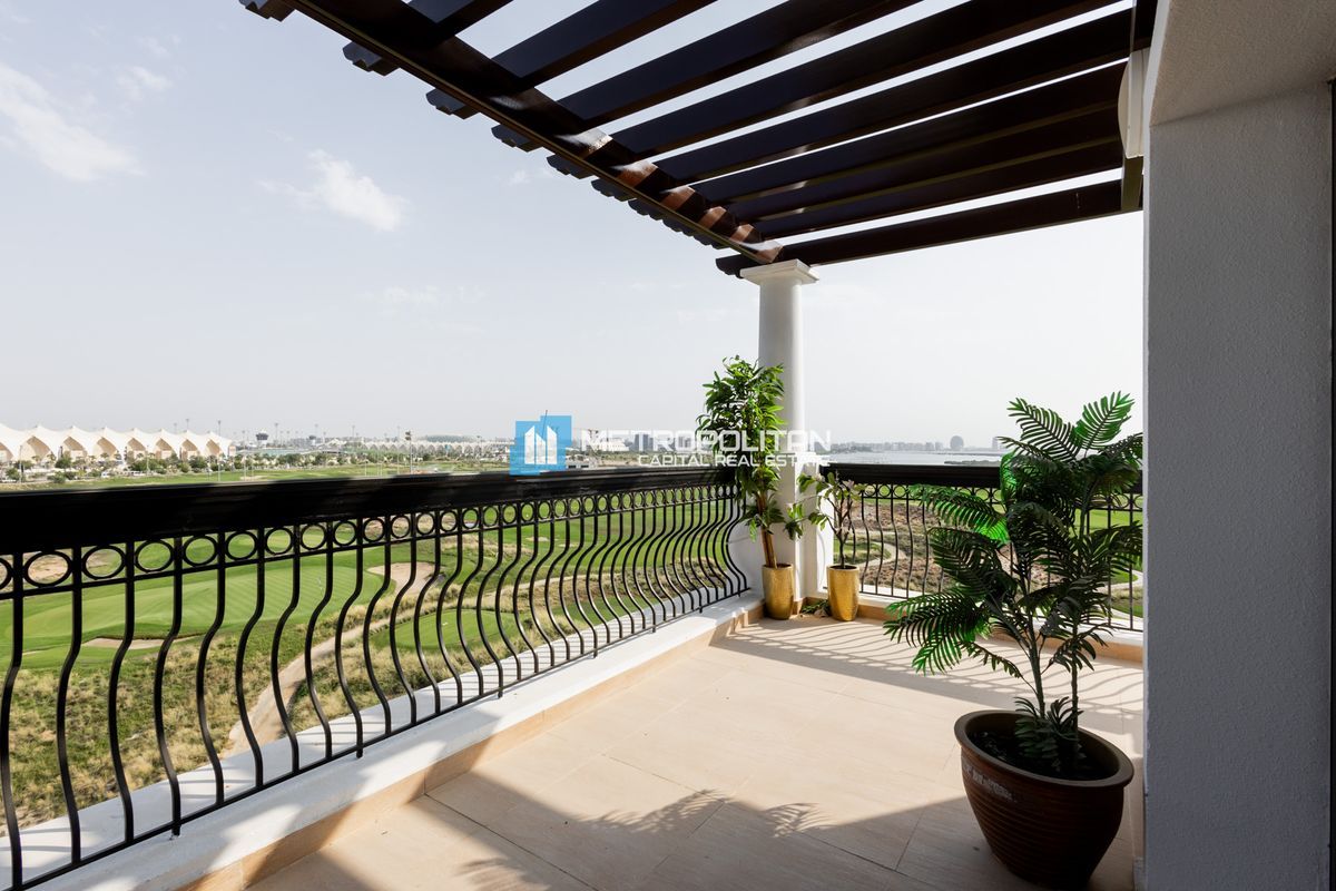 Golf & Mangrove View | 2 Balconies | Big Layout