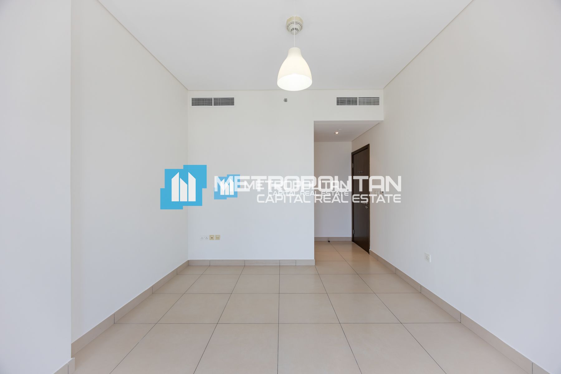 High Floor | Next to Corner 2BR | Community View
