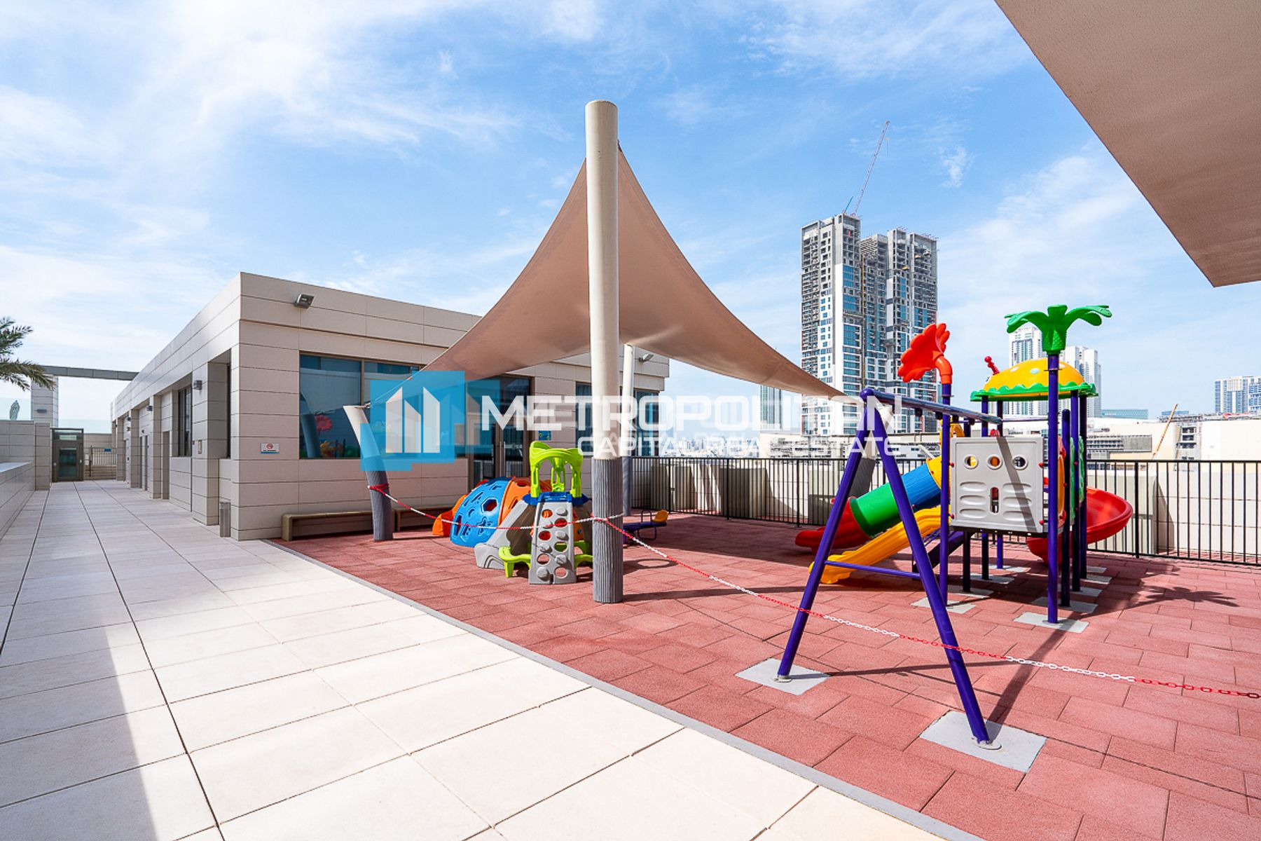 High Floor | Next to Corner 2BR | Community View