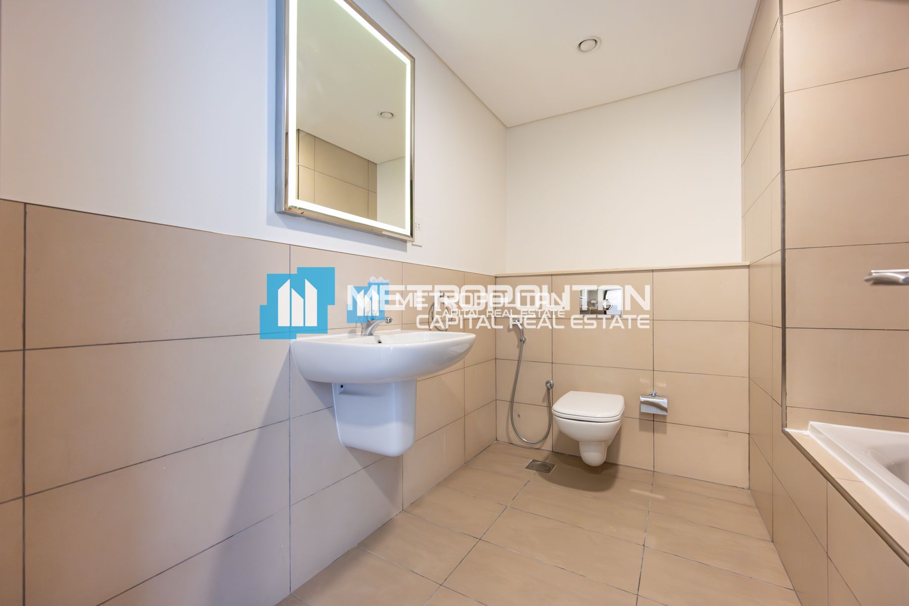 High Floor | Next to Corner 2BR | Community View