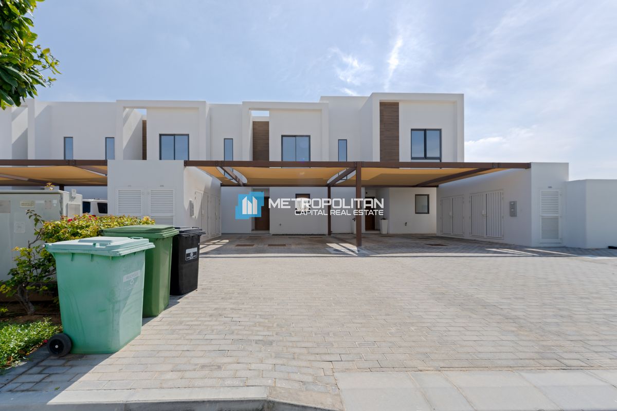 Vastu | 2BR w/ Maids | Landscaped Garden | Phase 2
