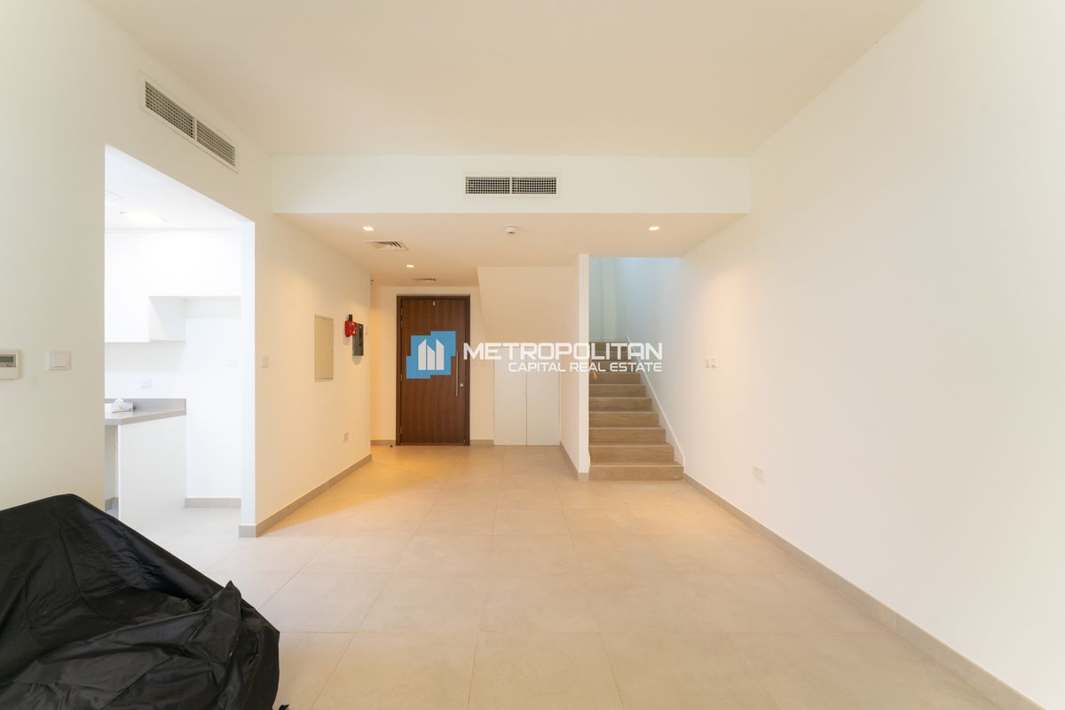 Vastu | 2BR w/ Maids | Landscaped Garden | Phase 2