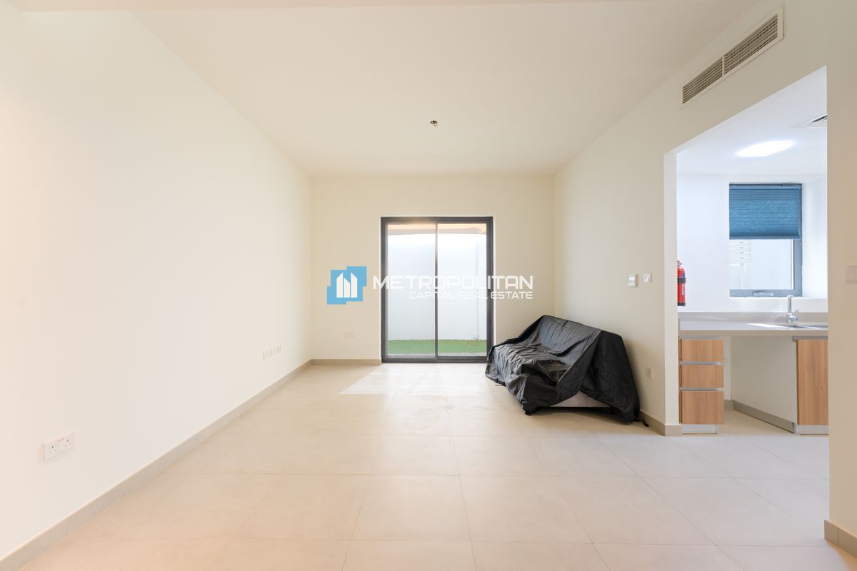 Vastu | 2BR w/ Maids | Landscaped Garden | Phase 2