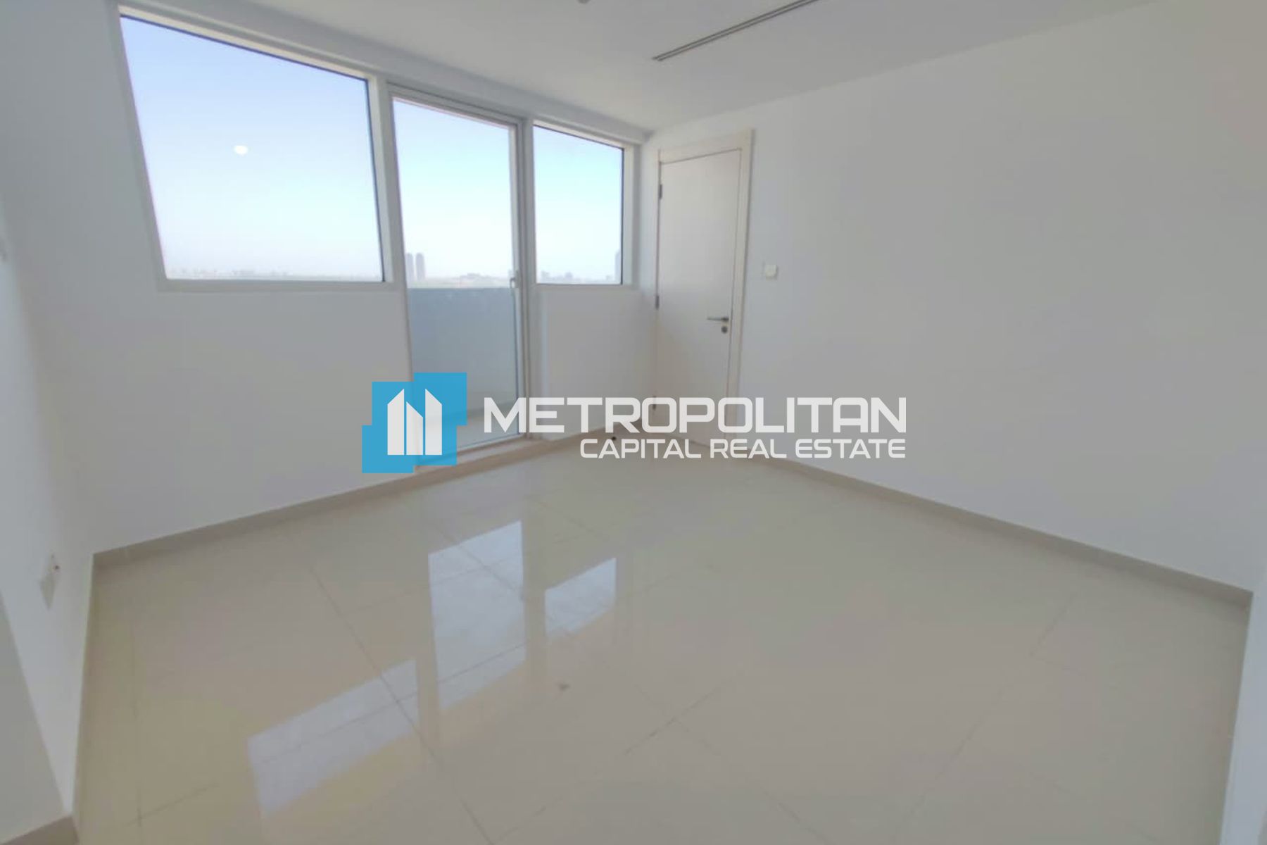 Full Canal View | Mid Floor 1BR | Prime Location