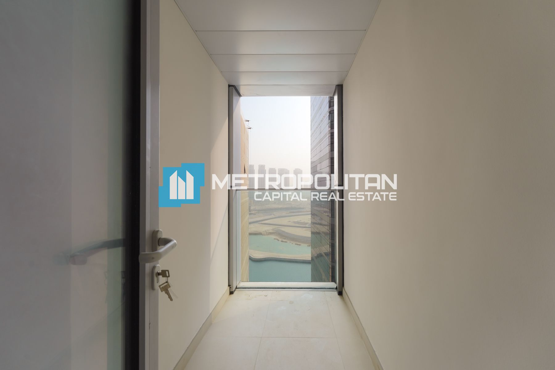 2BR w/ Balcony | Vacant | High Floor | Canal View
